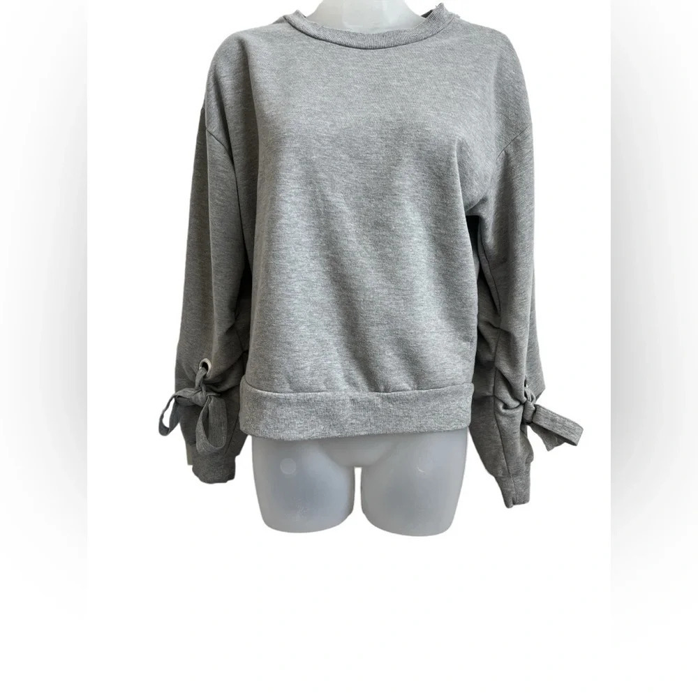 Top Shop Tie, Grommet Gray Sweatshirt, Size 4
